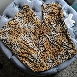 Lularoe maxi leopard print skirt, stretchy